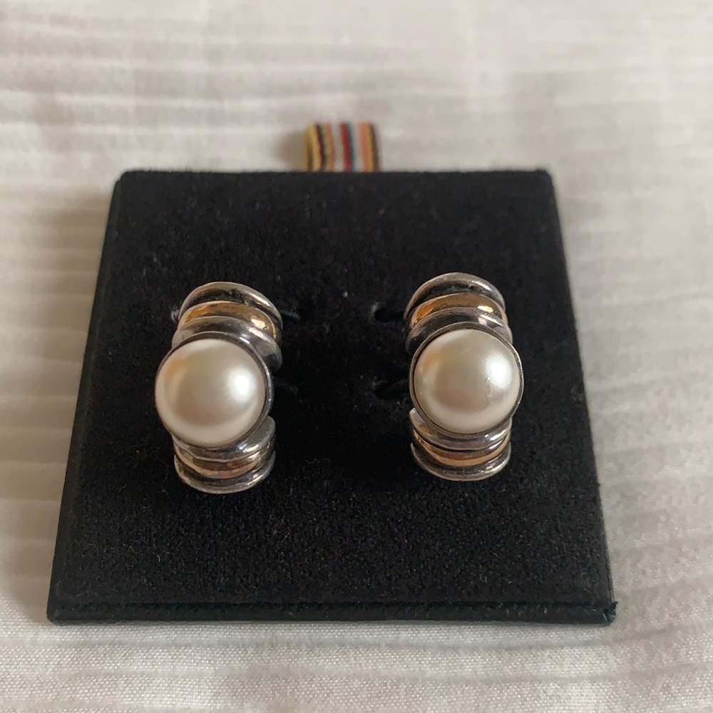 18k gold and Silver earrings with pearls
